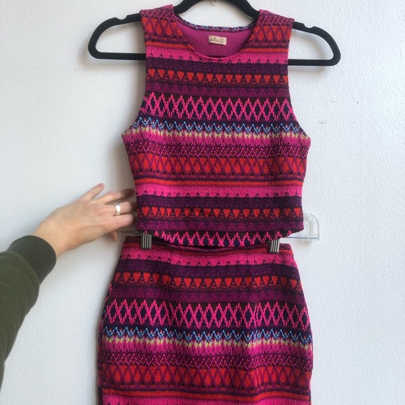 Hollister Dresses & Skirts - Hollister matching top & skirt multi colored